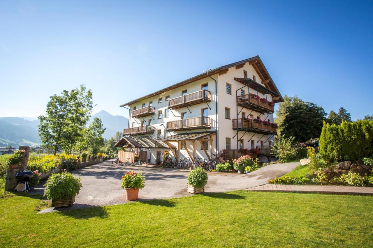 Aparthotel Am Reitecksee Flachau Exterior photo